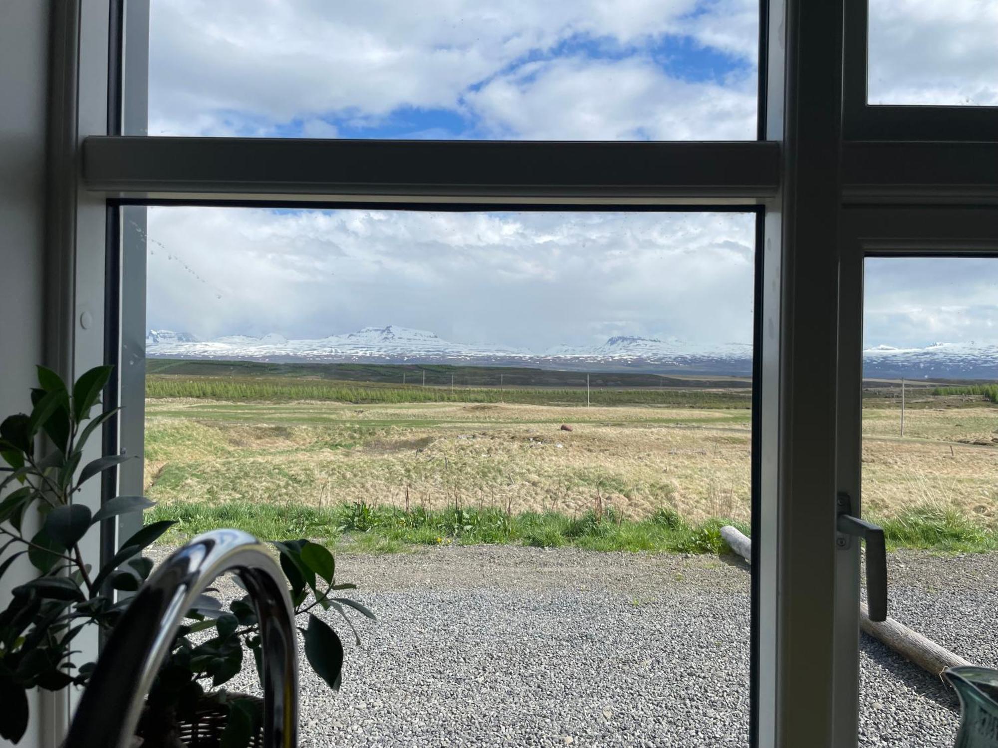 Lindarholl Guesthouse Stori-Bakki Екстериор снимка