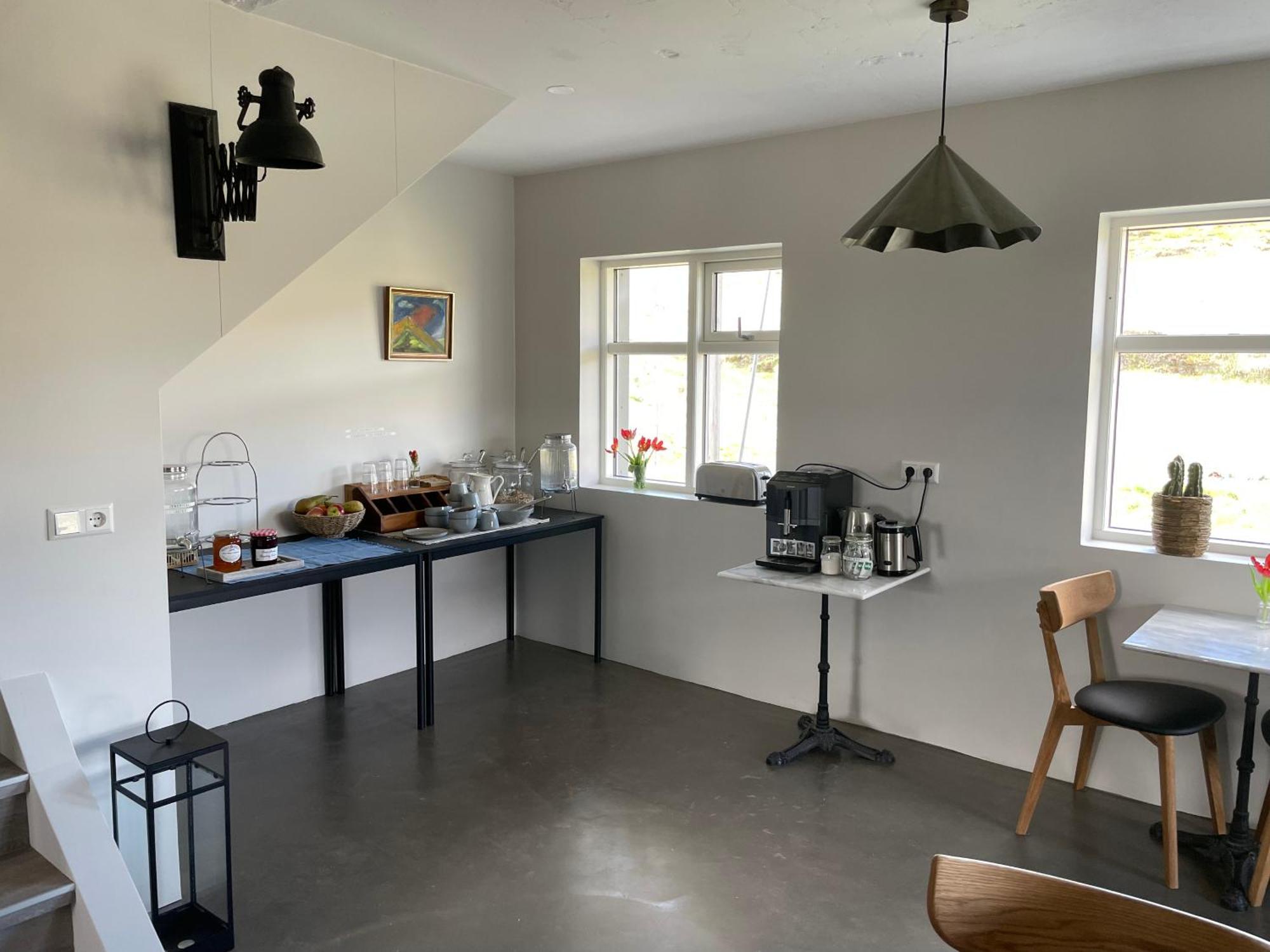 Lindarholl Guesthouse Stori-Bakki Екстериор снимка