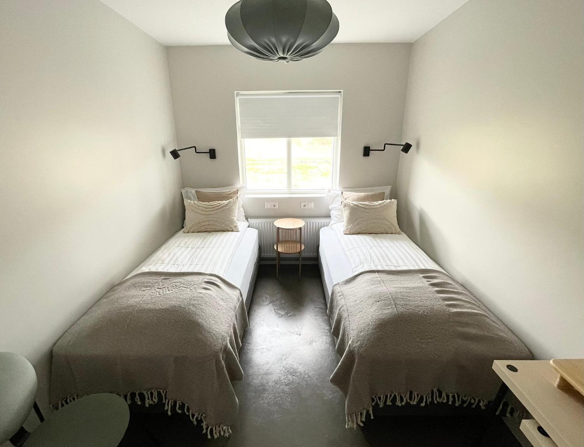 Lindarholl Guesthouse Stori-Bakki Екстериор снимка
